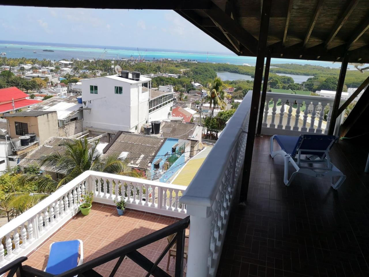 Apartamentos Turisticos Agua Luna San Andres  Exterior photo